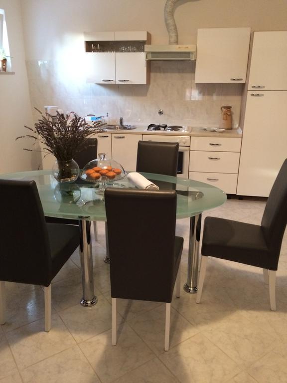 T&j Apartment *